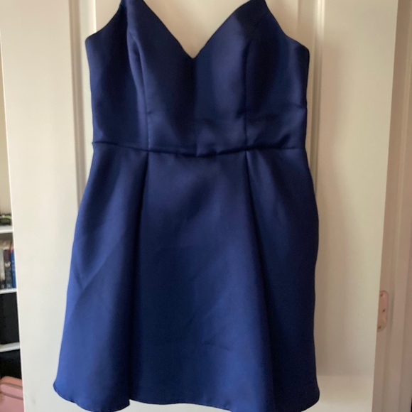 Donating end of July! Blue Windsor dress - Picture 4 of 9